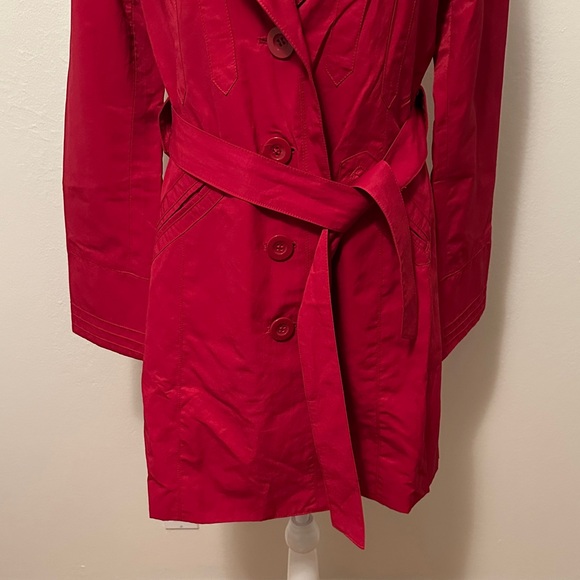 Ambition Red Trench Coat - Picture 4 of 10